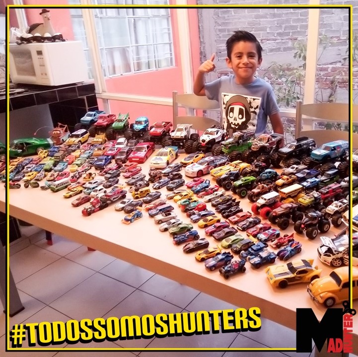 madhuntertoys's tweet photo. Él es Mateo Rodríguez y forma parte del heroico cuerpo de #MiniHunters que se toma su tepachito cada fin de semana y le entra duro a la #cacería de carritos a escala.
¡Bienvenido a la #FamiliaHunter, Mateo!
#Madhunter #TodosSomosHunters #Coleccionismo #Juguetes https://t.co/2ysFk4SFww
