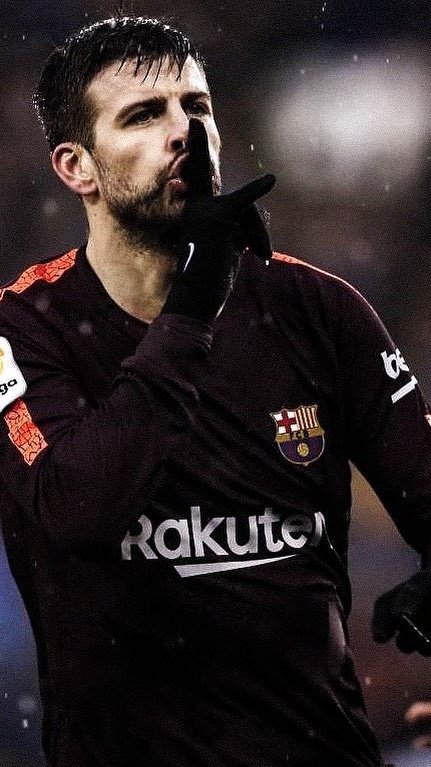 PuigismoFCB's tweet photo. Perico decime que se siente
tener tu casa en Cornellá
te juro que aunque pasen los años
nunca nos vamos a olvidar
Te tiramos Sarriá
fuisteis a la montaña
y después te echamos de nuestra ciudad
Bajaste de División
para poder ser campeón
rezaremos por tu desaparición!
#Antiperico https://t.co/FmioEMapzI