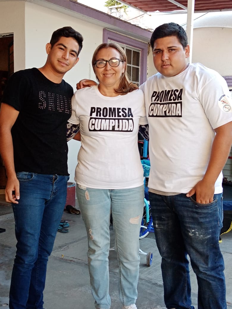 Le doy gracias a Dios por una familia portando la playera de PROMESA CUMPLIDA el día de hoy un tesoro regresa a casa una familia encuentra su familiar y podrá tener una cristiana sepultura en paz descanse Guadalupe.