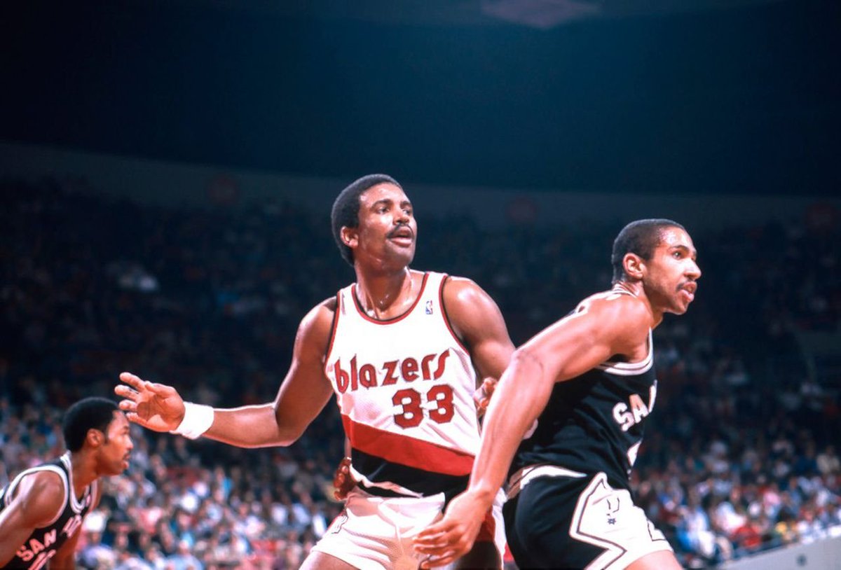 Steve Johnson: 1987-88.15.4pts, 5.6rbd, 13ast, 0.4stl, 0.7blk. 52.9 FG%, 00 3P%, 58.6 FT%.
