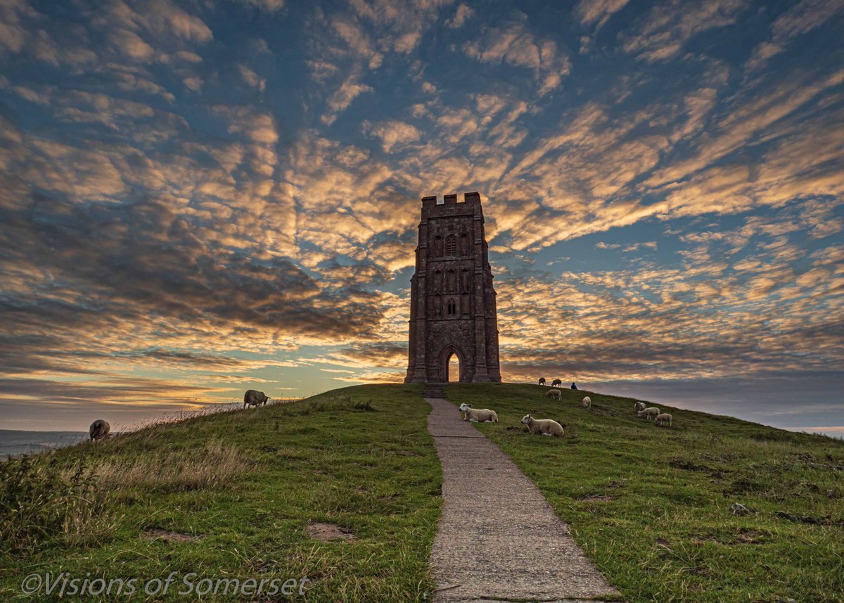 Glastomichelle's tweet photo. Grey again here and for once, I didn't go up the Tor this morning #lazy . This was taken on Tuesday with those amazing clouds. #glastonburytor https://t.co/zyoGi2dzEP