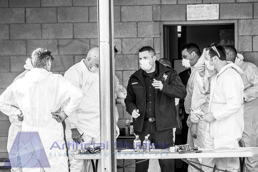 ArtificialAU's tweet photo. Behind the scene photos from the Flemington estate lockdown. Full gallery here: https://t.co/9okjcHkd46 #Flemington #COVID19Victoria https://t.co/OyNYfevQ3P