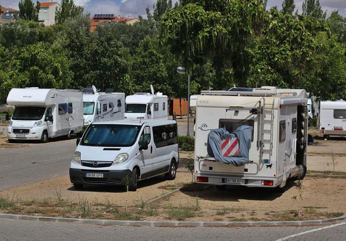 #Zamora aspira a aprovechar el "boom" de las #autocaravanas en los próximos meses... tinyurl.com/y9t2y3e6