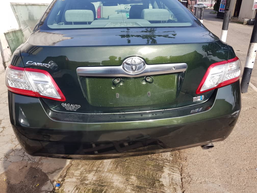 AutosGidi's tweet photo. Foreign Used Toyota Camry Hybrid 2011 model.
2.6M
Car Location:Lagos
Call or Whatsapp us:07035997641
Please Retweet 🙏🏿 My Hustle. God bless you.
#tinubu #PowerTachaIsBack #gidiautos #cheapcarsinlagos #schoolsreopening #thursdaymorning #ThursdayThought https://t.co/UH6rkkDBay
