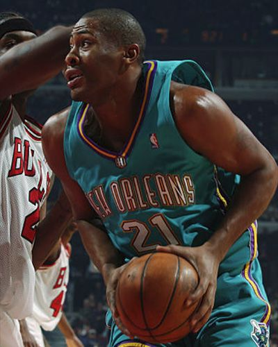 Jamaal Magloire: 2003-04.13.6pts, 10.3rbd, 1ast, 0.5stl, 1.2blk. 47.3 FG%, 00 3P%, 75.1 FT%.