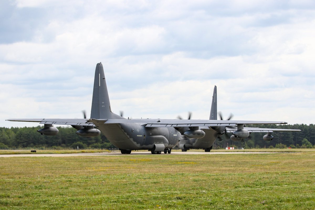 Swisscheese80's tweet photo. STRIX 47 and 49 MC-130J taxing to depart @RAFMildenhall 7th July #avgeek #planespotting #C130Thursday #ReadyAF #USAF https://t.co/kfUNqkJNDt