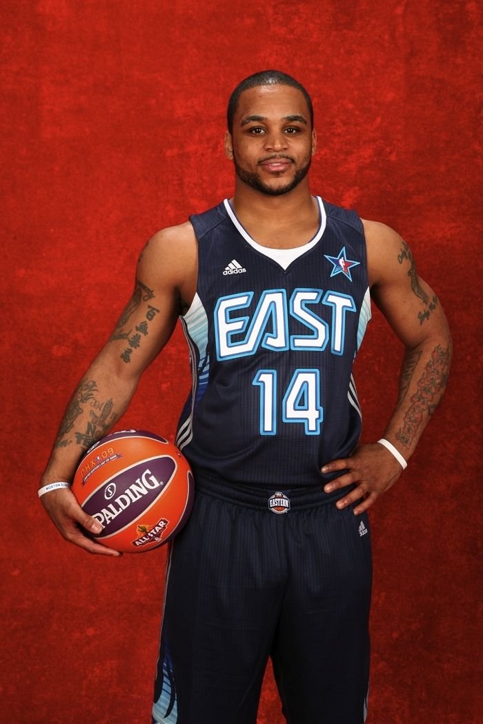 Jameer Nelson: 2008-09.16.7pts, 3.5rbd, 5.4ast, 1.2stl, 0.1blk. 50.3 FG%, 45.3 3P%, 88.7 FT%.