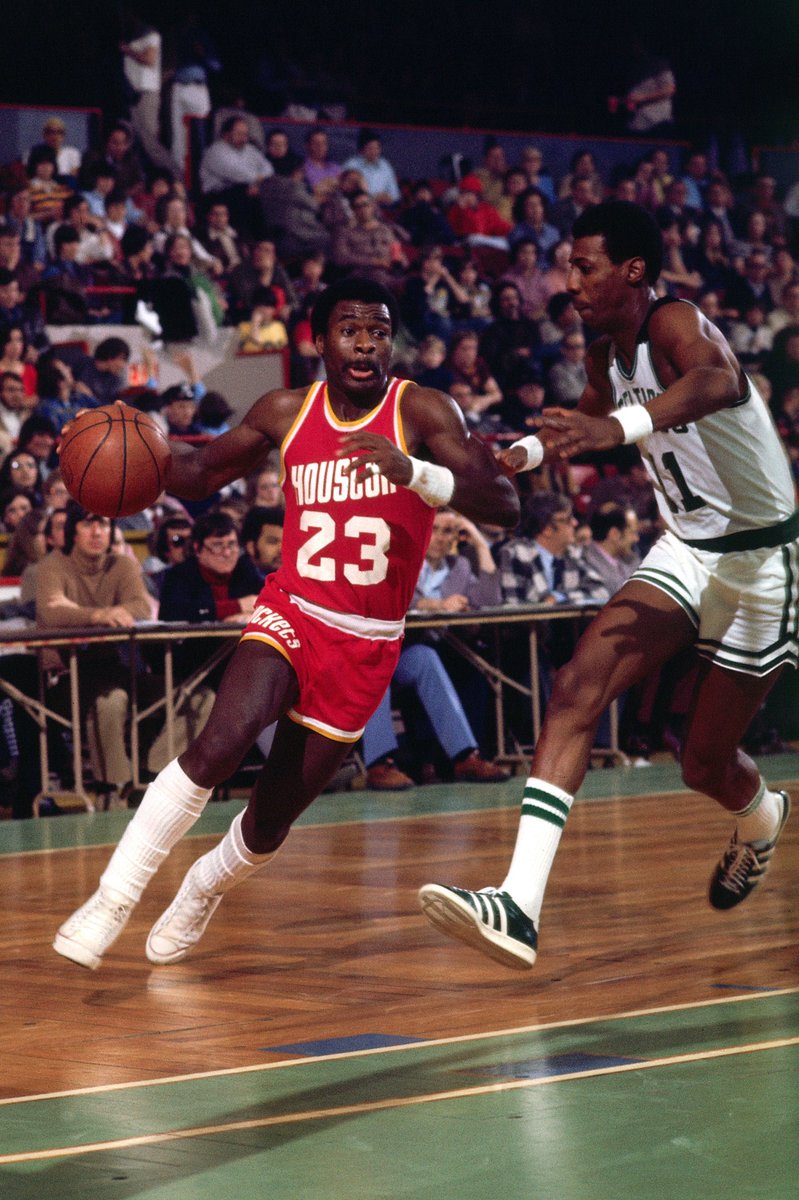 Calvin Murphy: 1978-79.20.2pts, 2.1rbd, 4.3ast, 1.4stl, 0.1blk. 49.6 FG%, 92.8 FT%.