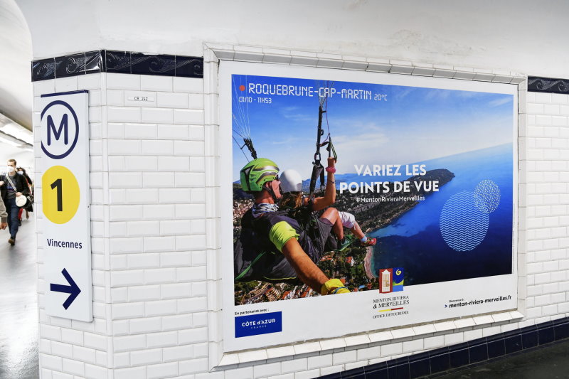 GroupeComplus's tweet photo. Campagne Menton Riviera Merveilles à Paris by Complus Group #complus #mentonrivieramerveilles #CotedAzurFrance https://t.co/B6C4ihAd0z