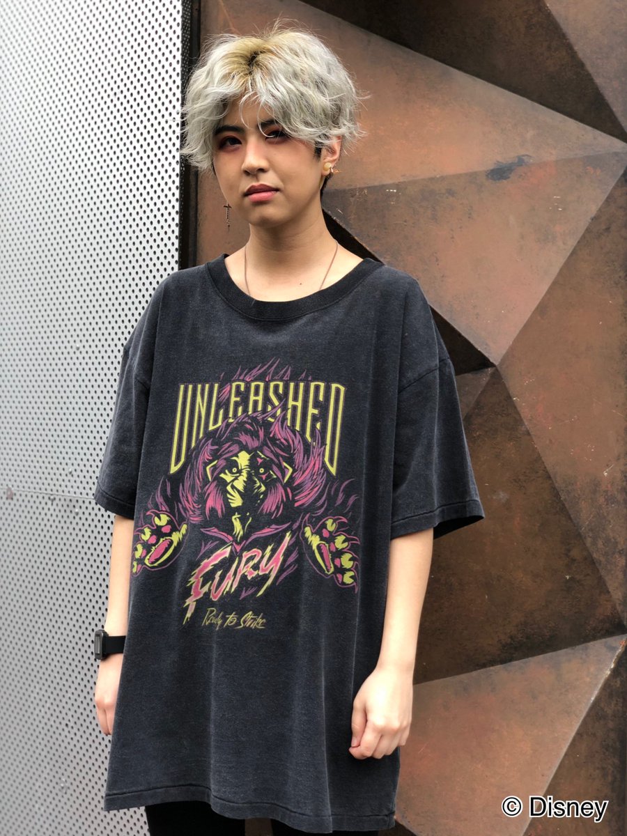 パニカムトーキョー 渋谷店 ライオン キング のスカーがデザインされたヴィンテージ風tシャツ発売中 迫って来ているような迫力のあるデザインが インパクトがありかっこいい お取置きも可能 渋谷店 03 3477 8146 T Co