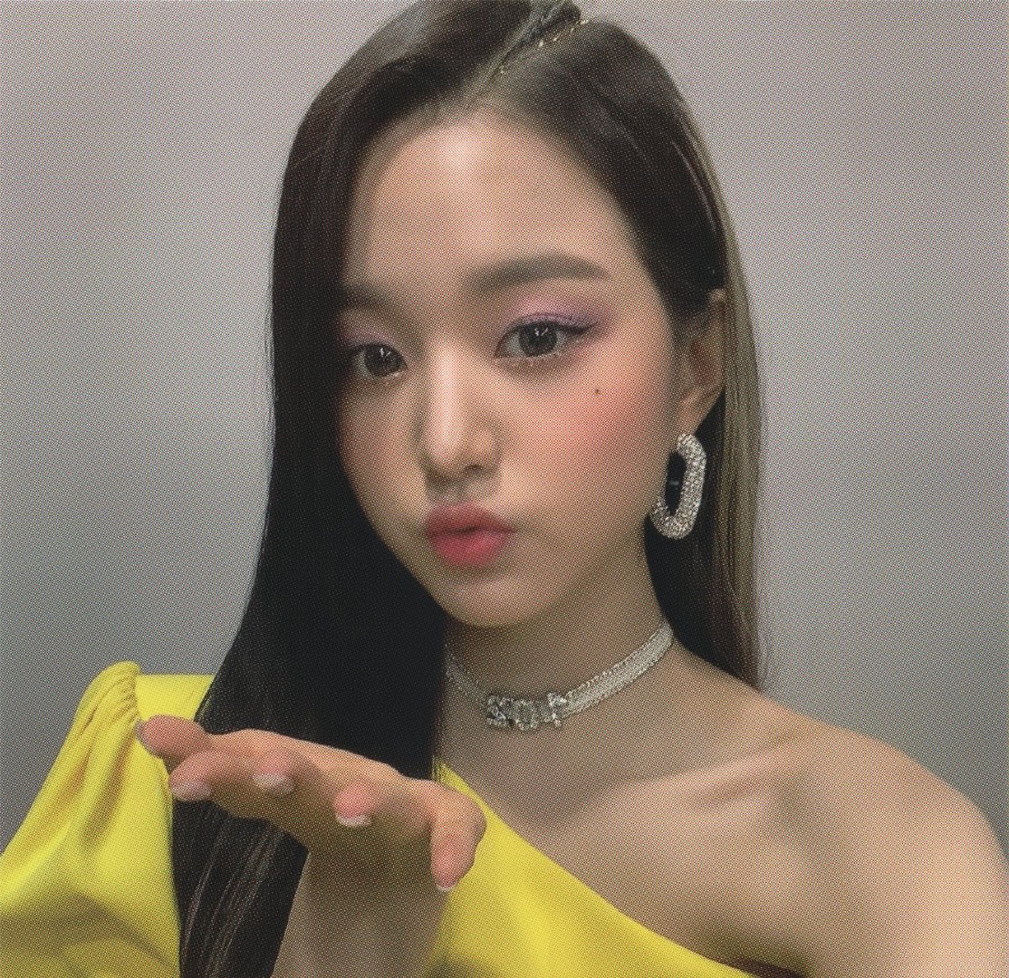 wonyoung pics on Twitter "wonyoung film and scratch card scan