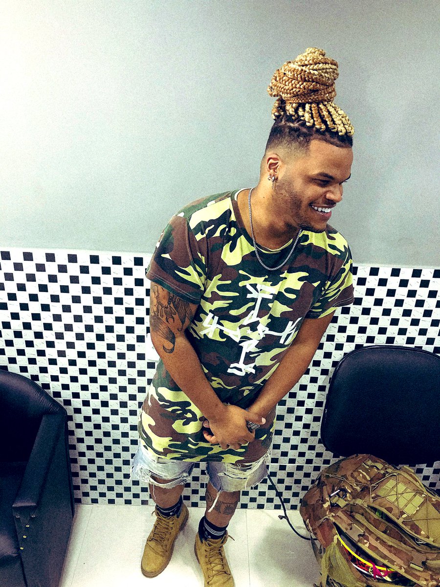 MacedoJhow's tweet photo. Mudei... de novo! 😜
#manbraids https://t.co/6pbSPftcY7