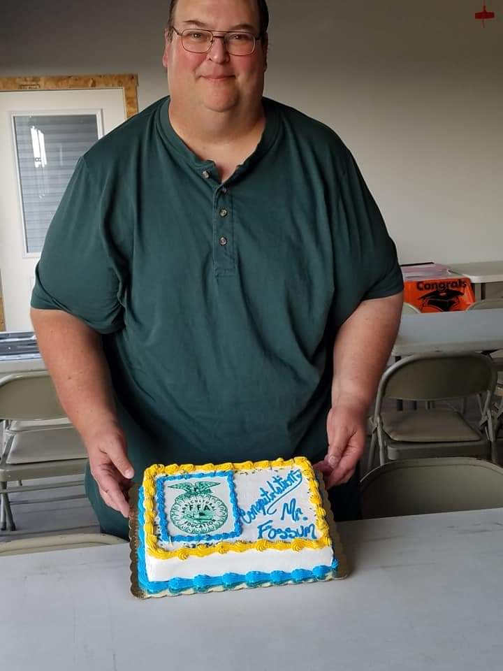 Swartzy03's tweet photo. Tonight Chippewa County 4-H/FFA Quality Meats program honored DeWayne Fossum in his retirement.  Dewayne gave 29 years to Bloomer School District as an Agriculture Instructor and FFA Advisor. He impacted youth from all over Chippewa County in both 4-H and FFA. Thank you DeWayne https://t.co/Rh3vw1FLzW