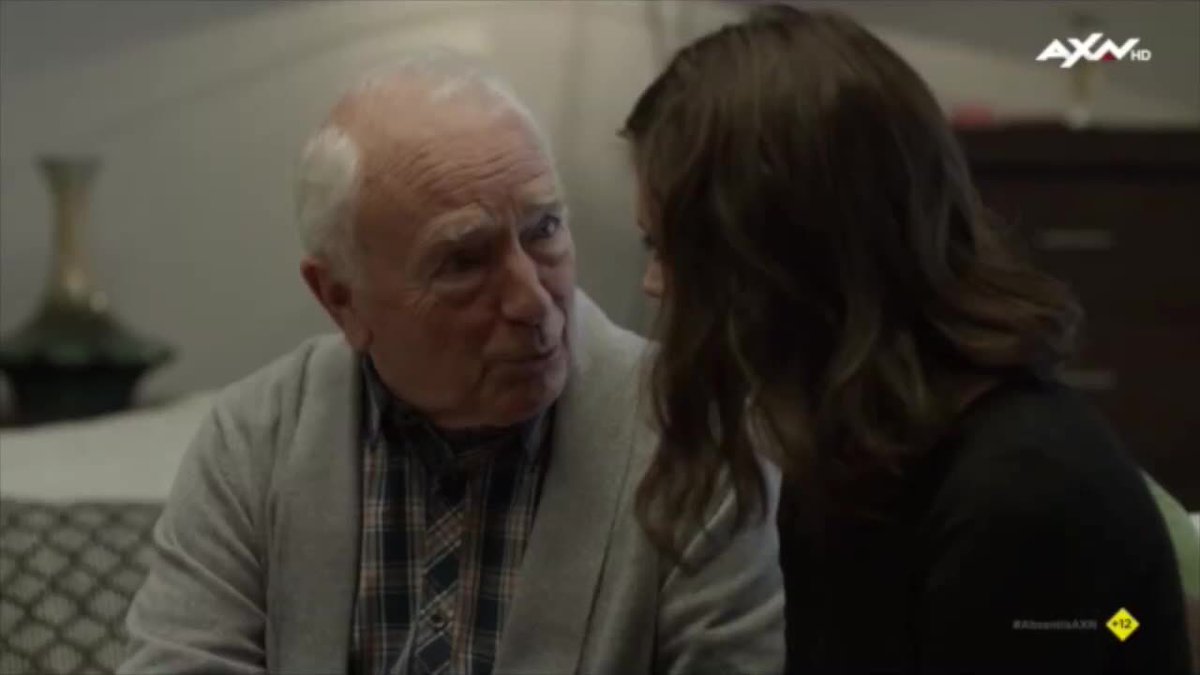 Bones4L's tweet photo. Iโm hoping for more father & daughter moments in #Absentia S3
These two together itโs just magical
@Stana_Katic #paulfreeman
Plus I need to know what Papa Byrne knows as he knows more then heโs letting on ๐ค
#AbsentiaThursday https://t.co/g1B4eeNH3k