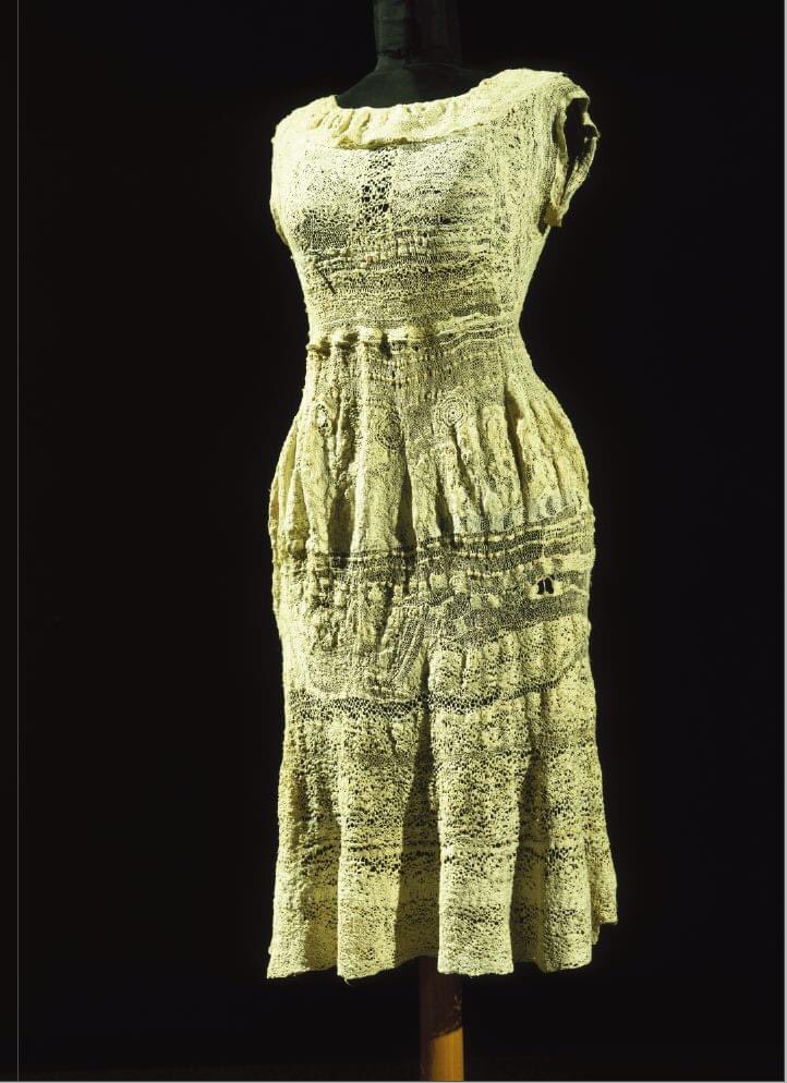 PatriceDUP's tweet photo. Work in progress
Broder la robe de ses rêves. La robe de mariée de Marguerite Sirvins, 1954-1955. par Katherine L. Battaiellie. #artbrut 
A paraître cet automne dans le N°4 de #modespratiques https://t.co/gDVZ6kDNX0