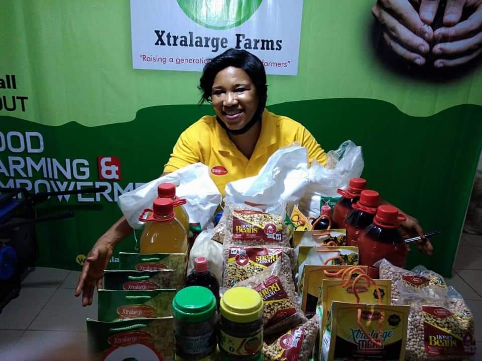 xtralarge_farms's tweet photo. Another community step out for the 3rd time on behalf of my son. Wow!! Imagine all these? 100%NATURAL am simply eating healthy, live healthy and making money in the process. Get familiar 08092093444 08182205553
#XtralargeFarms #xtralargefoodnetwork #farmersinnigeria #gowonder https://t.co/dc16fui62U