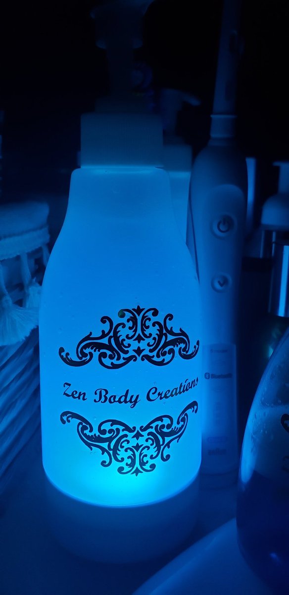 ZKidsTherapy's tweet photo. https://t.co/j5qO7ufLHI 

7 color changong motion sensor hand soap dispenser with antibacterial hand soap

#light #lightup #soap #handsoap #antioxidants #antibacterial #detoxifying #detox #handmadesoaps https://t.co/QeeOi0n2aX
