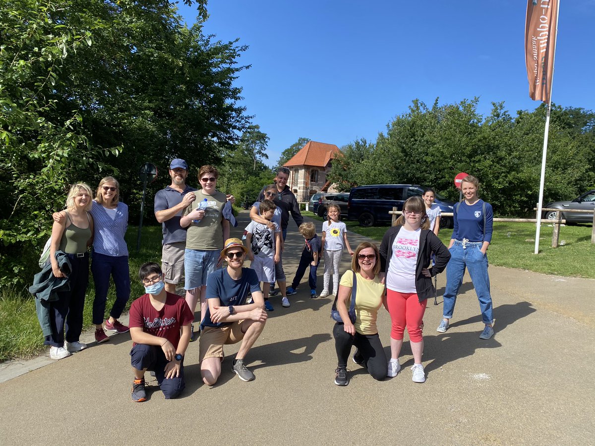 CatFrielLeclerc's tweet photo. So great to see these wonderful human beings for the start of The People Project with a beautiful forest walk. Everyone was so happy to see each other in person, albeit with social distancing!! #mslearns #ThisIsISB #ISBarts #InclusionMatters https://t.co/BCMw3lEGZw