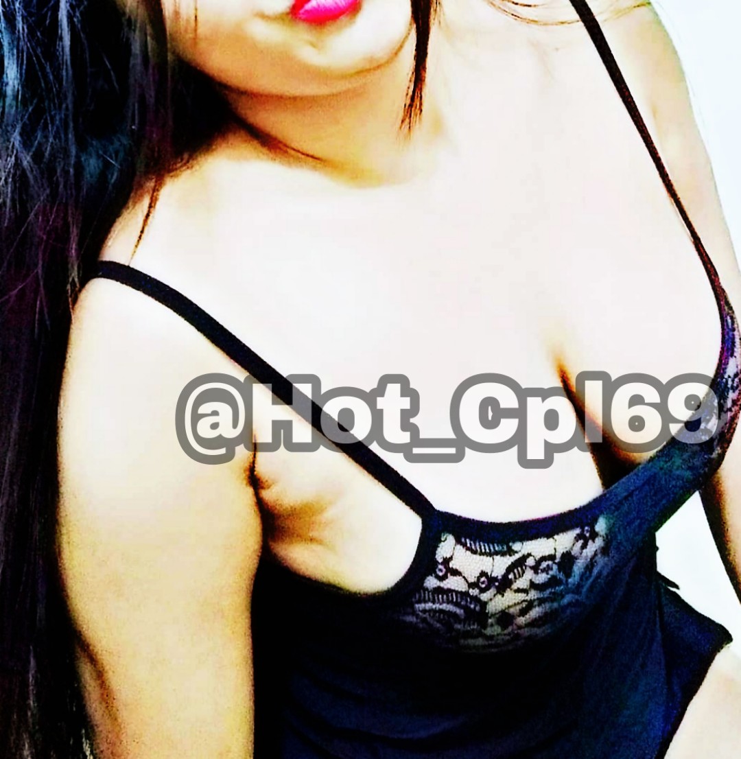 Hot_Cpl69's tweet photo. Making you horny and making you smile are my two fav. things.😋 https://t.co/KmeYO9nvNa