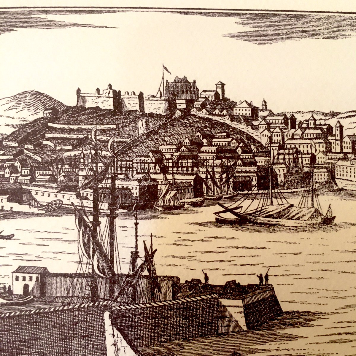 soniasicco's tweet photo. Un temporale estivo, poi un fulmine. Fu così che la sera del #9luglio 1690 la #polveriera del castello di #SanGiusto a #Trieste esplose: cinquanta barili di polvere da sparo brillarono nel cortile delle Milizie. Il #castello fu fortezza, caserma, nel #Risorgimento anche prigione https://t.co/jsRnE5xiGj