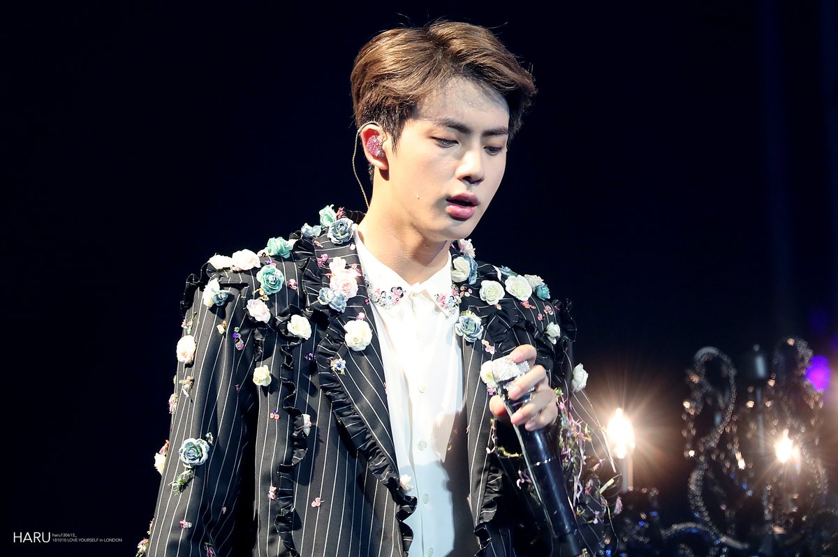 haru130613_'s tweet photo. 181010

#방탄소년단 #진 #석진 #김석진 #방탄소년단진 #BTS #JIN #worldwidehandsome #에피파니_700일_축하해 
#Epiphany700Days
@BTS_twt https://t.co/67Th6xBQ8v
