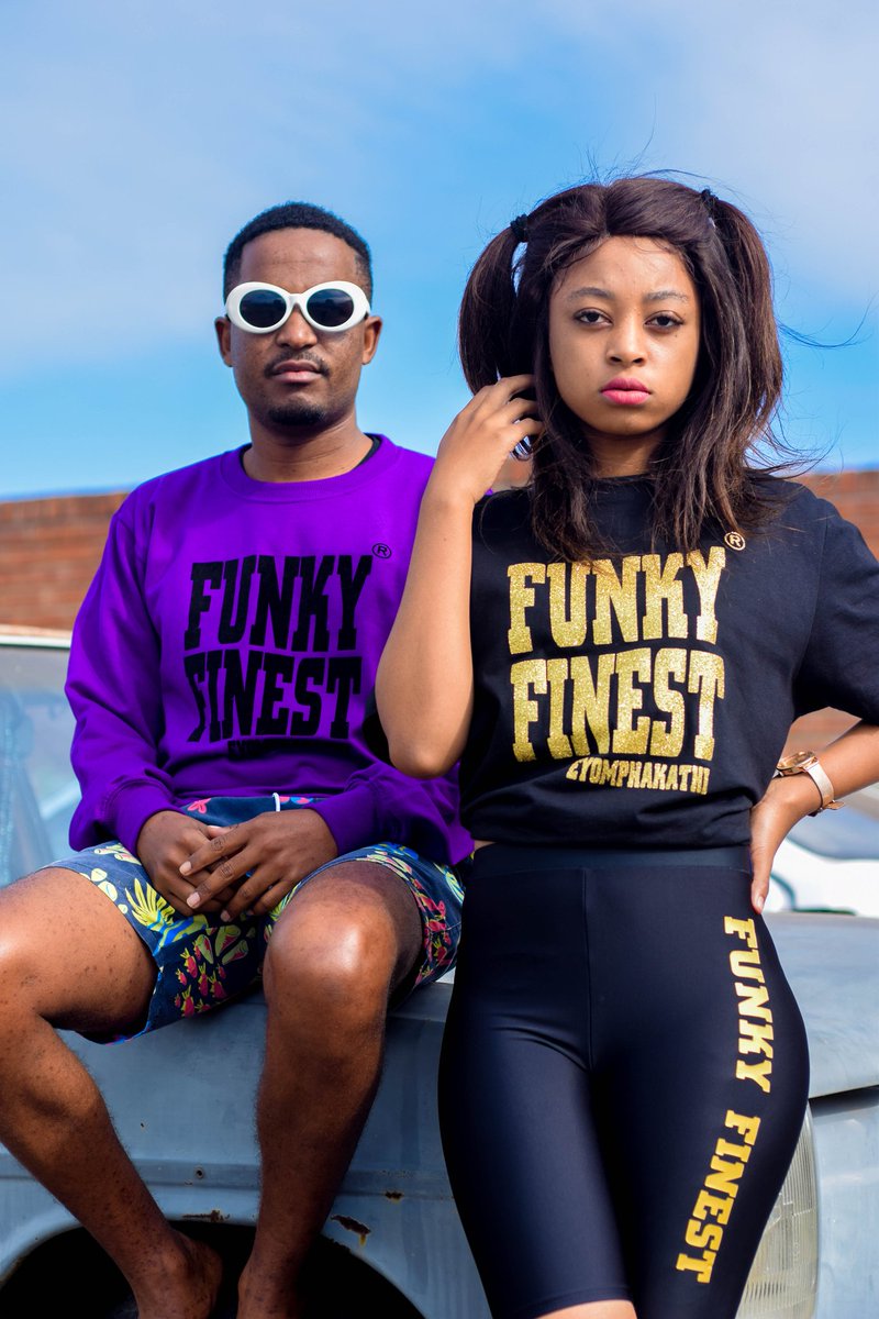 Funky_Finest's tweet photo. iMPILO ESIY'PHILAYO ORIGINAL🎵
iNGANE ESY'PHATHAYO ORIGINAL🎵
iMPAHLA ESiY'QOKAYO zi ORIGINAL
Place your orders :funky Tees :200, Tight:R150 & Sweaters R300
SUPERMODEL :RIA❤️
#SYAKHOBOLA_WORLDWIDE
#FUNKYFINEST
#EYOMPHAKATHI🔥 https://t.co/QE9J3A6X1l