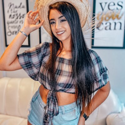 SantanaRichelly's tweet photo. #NovaFotoDoPerfil https://t.co/oIGaic4bZG