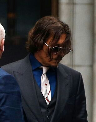 deppsamarrx's tweet image. Johnny Depp stays winning 💅