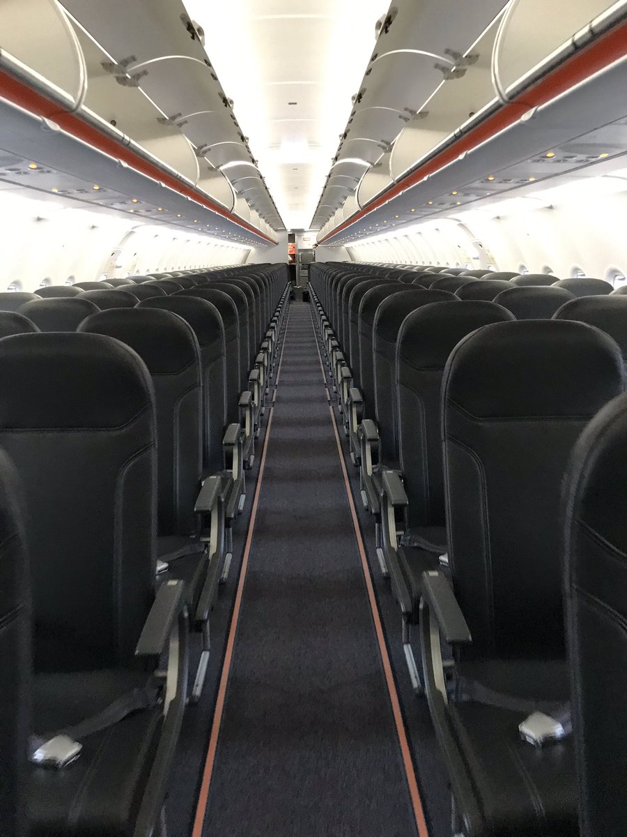 The  @easyJet NEOs are very smart – bei  North Terminal