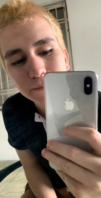 Look de cuarentena https://t.co/xWJZ2N6LTY<a href="/tag/mianiversariodex"class="tags"><span>#mianiversariodex</span></a>