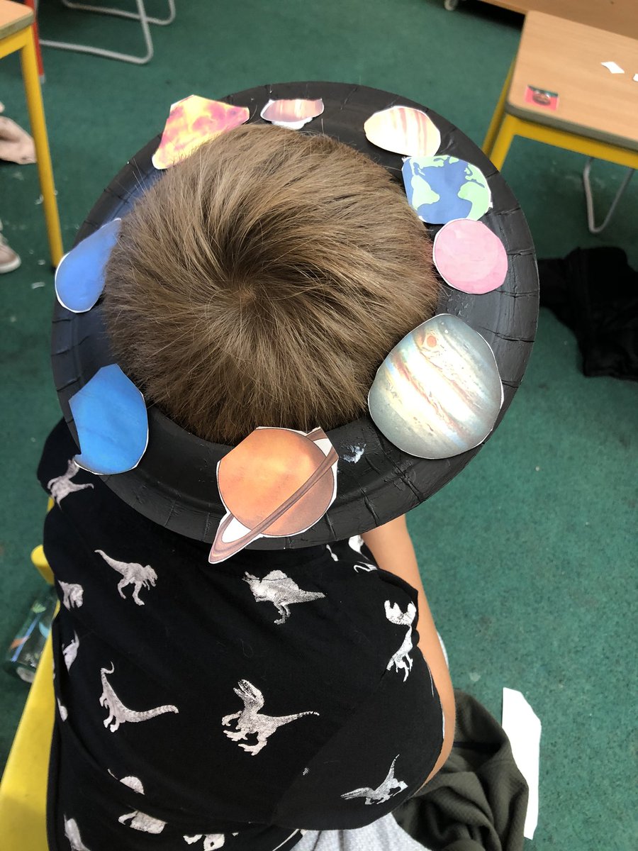 Miss Hammond tweet media