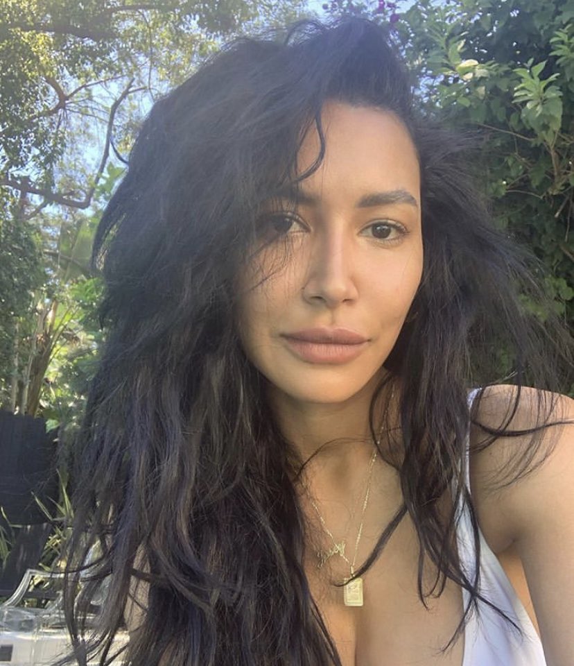 FentyxBri's tweet photo. praying to god naya rivera will be found safely. no kid deserves to grow up without a mother and i’m praying for her son and her loved ones. this is so sad. https://t.co/YqRKITcxFe