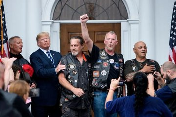  #testTRUMP4drugs |  #enforceEO12564———𝗗𝗢𝗣𝗘-𝗙𝗜𝗘𝗡𝗗 = 𝗗𝗥𝗨𝗚 𝗔𝗗𝗗𝗜𝗖𝗧 = 𝗨𝗡𝗙𝗜𝗧Why do the bikers like Trump? Because Trump is a Nazi, KKK drug addict - just like them (guilt by association).  https://twitter.com/CaslerNoel/status/1171061222306996224?s=20