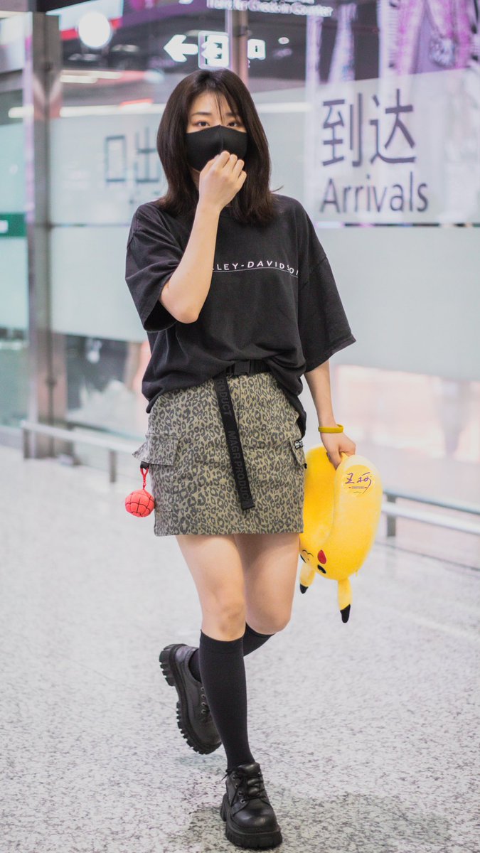 wk940910's tweet photo. 【0708  王柯上海接机图】
第一波
柯柯 欢迎回家～
图🈲去水印🈲二改🈲商用 https://t.co/Qdku1U0wM4