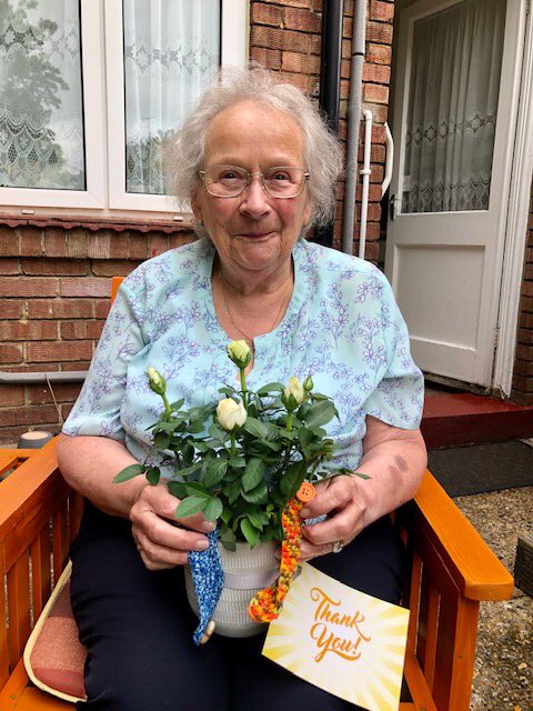Thank you to Joyce Bailey for so kindly making crocheted face mask adapters for our staff. After a recent stay on Hardy Ward, Joyce made 20 for the ward staff and another 20 for the team on Blyth Ward, where she was cared for in 2018 😊🌈 

📷 by chief of medicine <a href="/LouiseHogh/">Louise Hogh</a>