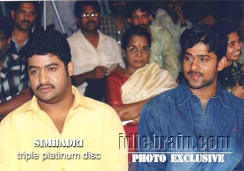 angryman9999's tweet photo. #17YearsForIHSimhadri
Already pan india star up coming pan India star https://t.co/8yeYC0BtEY