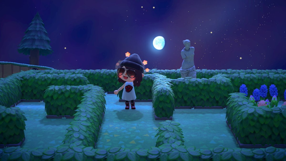 mischiefseven's tweet photo. just me, my girl, and the moon #ACNH https://t.co/xzkcZM0dXj