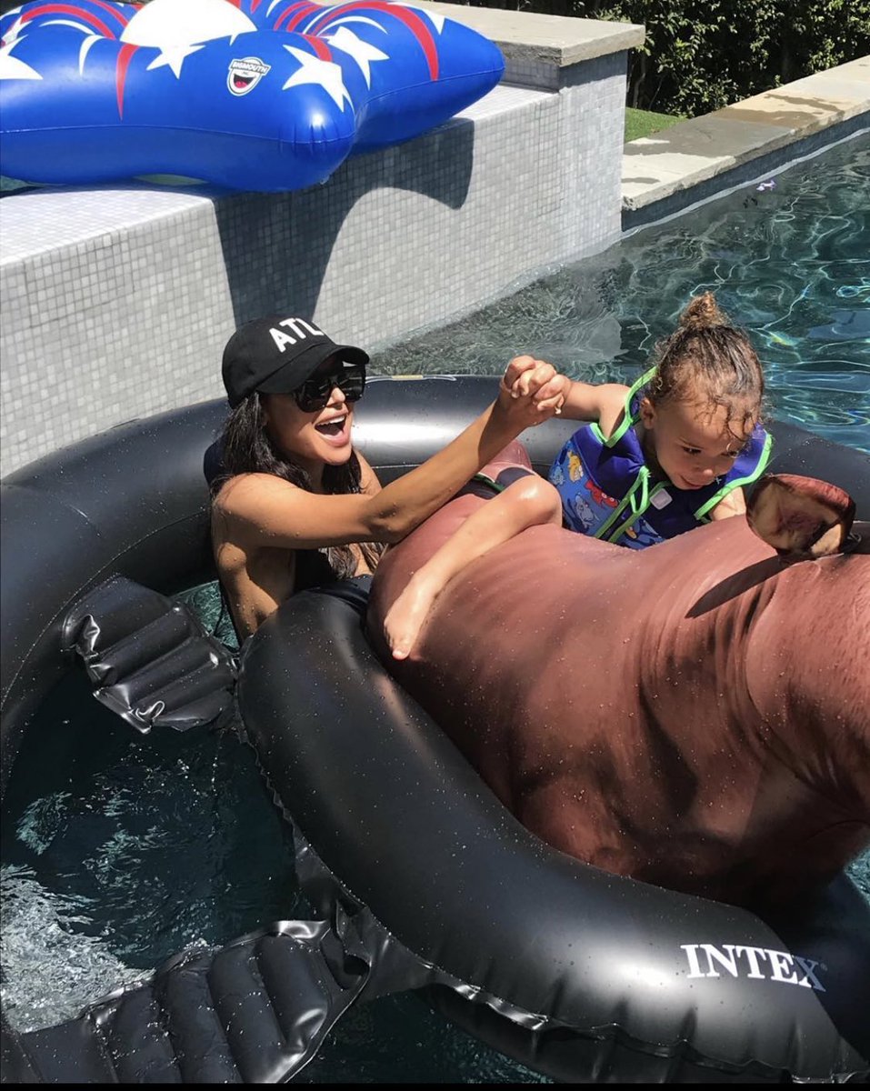 MissingLuci's tweet photo. NAYA RIVERA WILL BE OK 

NAYA RIVERA WILL BE FOUND 

NAYA RIVERA WILL RETURN TO HER FOUR YEAR OLD SON

DONT STOP LOOKING FOR NAYA RIVERA https://t.co/oizb0pFQOE