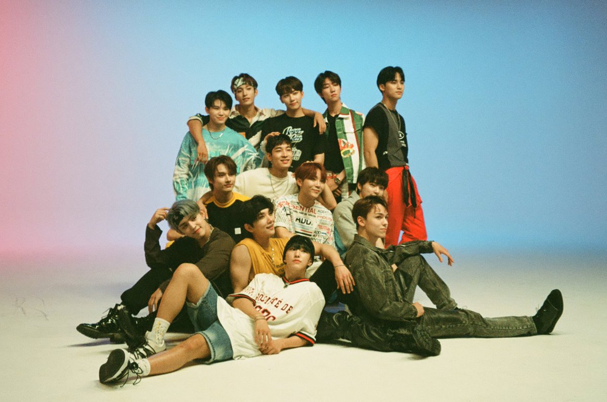Seventeen's 7th mini album already topped the weekly album chart on their first week and still managed to top the same chart on their second week with 37k sales ++ #SEVENTEENBREAKINGRECORD  @pledis_17