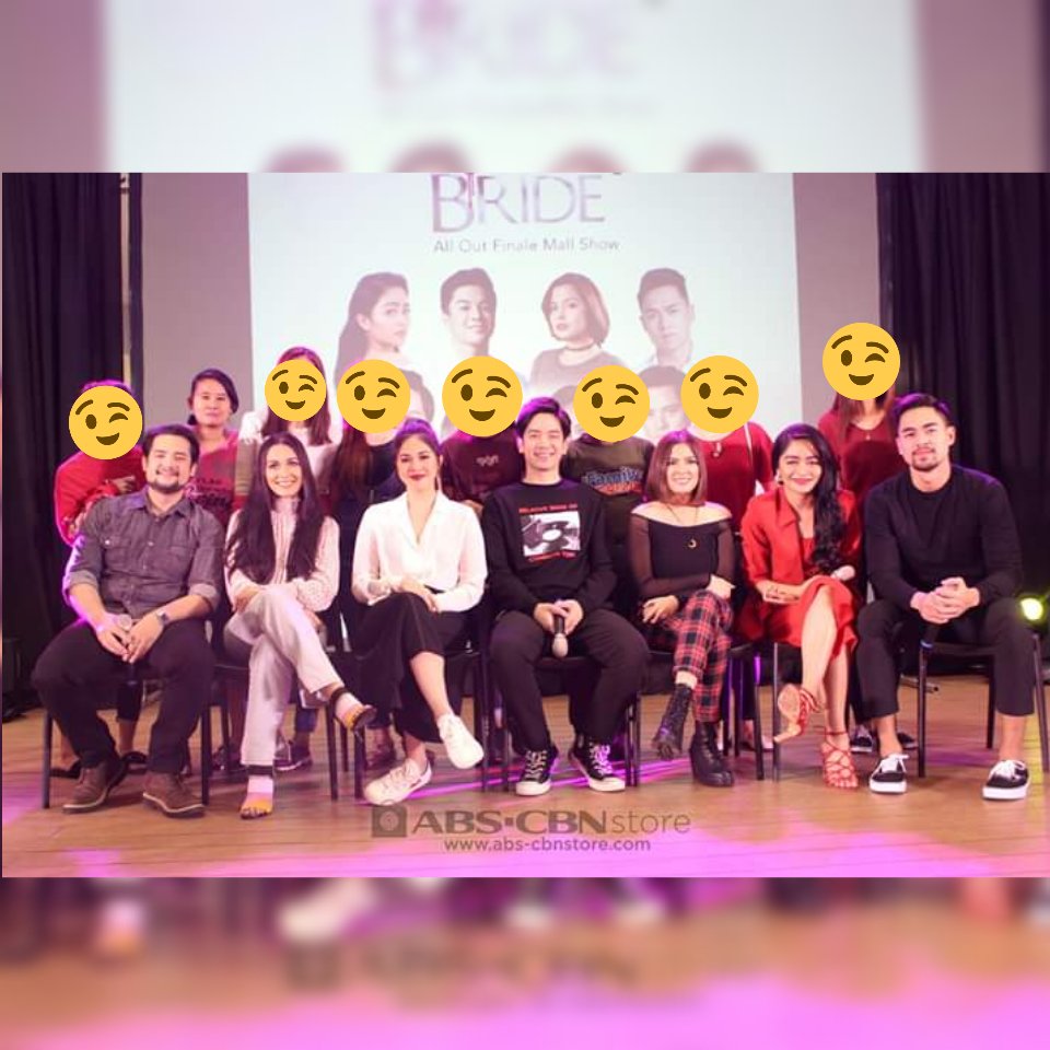 kroy29's tweet photo. Solid kapamilya talaga ako lalo na nasa abs cbn ang super idol ko na si @dprincessmaja dream come true na natupad ang pinangarap ko na makita siya in person grabe napakasaya ko nun grabe. 🙂🙂 https://t.co/Qc257MpvML