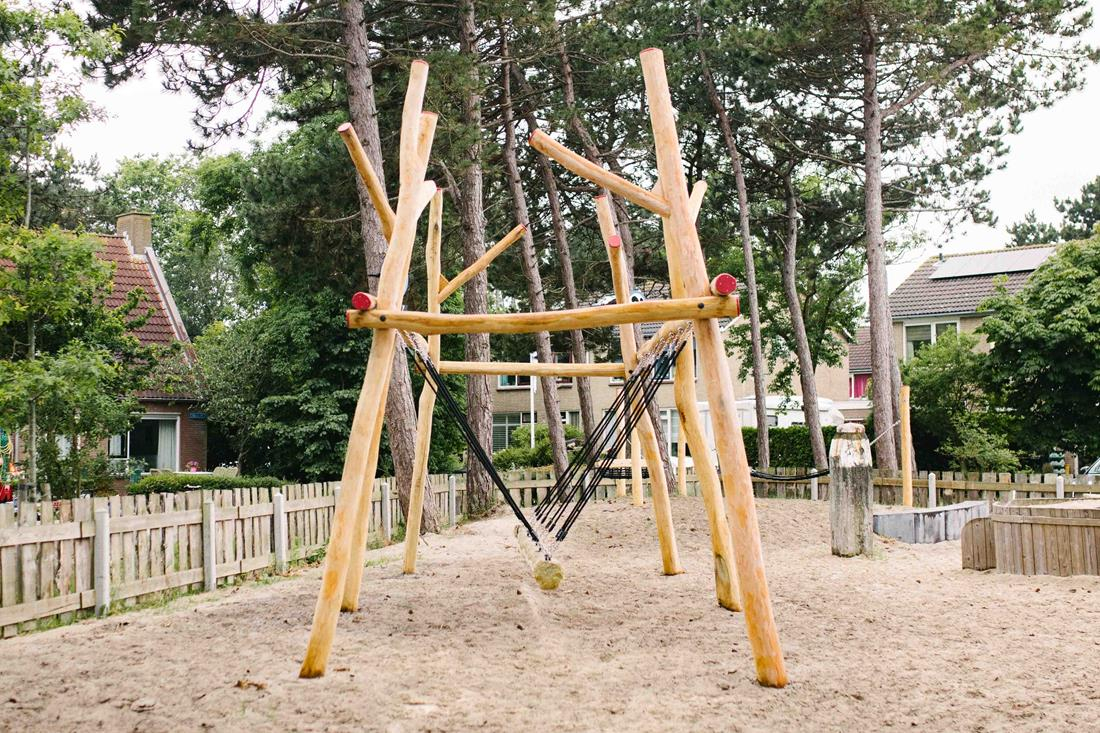 •Familieschommels•
Het meest gevaarlijke speeltoestel dat er is! Of tenminste... dat denken veel mensen, maar is dat ook echt zo? Je leest het op onze website.

foreco.nl/nl/ijreka-spee…