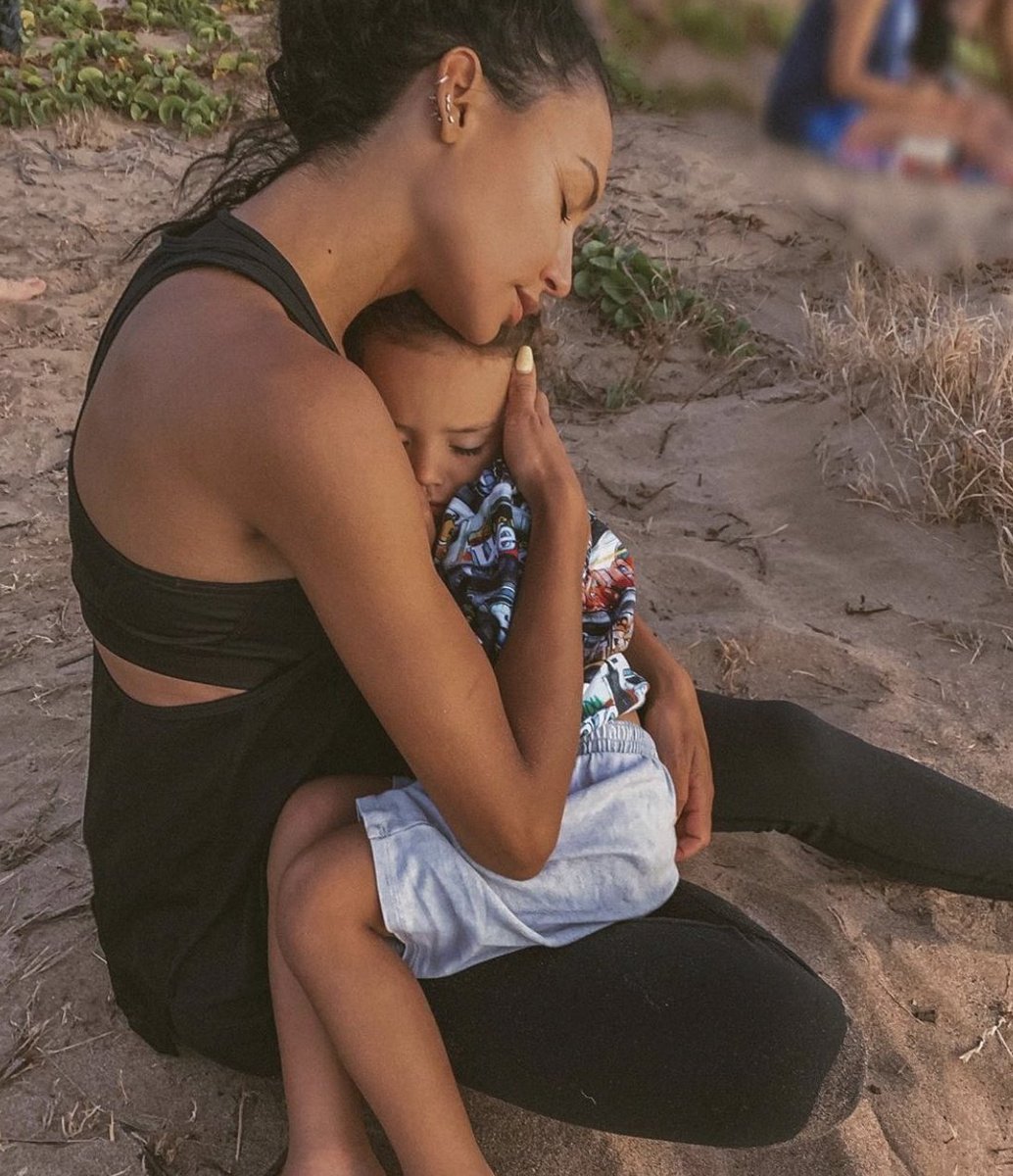 lokisgold's tweet photo. NAYA RIVERA WILL BE OKAY
THEY WILL FIND HER ALIVE
EVERYTHING WILL BE OKAY
SHE WILL RETURN 
SHE'S OKAY NOW
SHE WILL BE OKAY https://t.co/tRPmNwFQg7