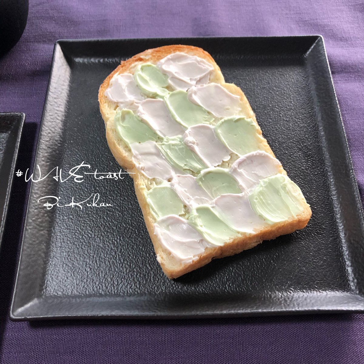 Bi_Kukan's tweet photo. SNSで話題のウェーブトーストを作ってみました🍞ラベンダー✖︎グリーン、苺✖︎クリーム2種類。ラベンダークリームはブルーベリージャムで着色。
#ウェーブトースト #tablecoordinate #おウチカフェ #テーブルコーディネート #美空間bikukan #美空間 #bikukan #モノトーン食器 #南部鉄器 https://t.co/I6MsoMZzaA