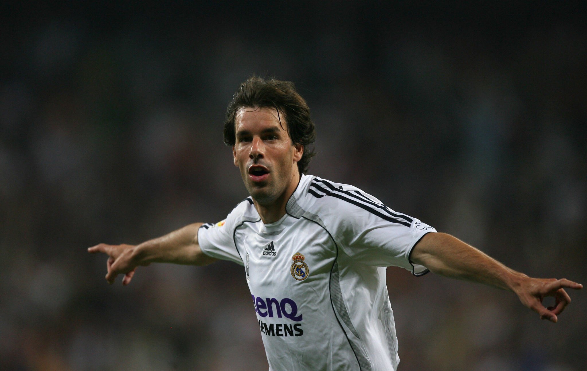 Madridista 92 48 ベンゼマがマドリーに入団して11年 Cfのポジションを争った選手達 ラウール ファン ニステルローイ イグアイン アデバヨール チチャリート モラタ マジョラル マリアーノ ヨビッチ T