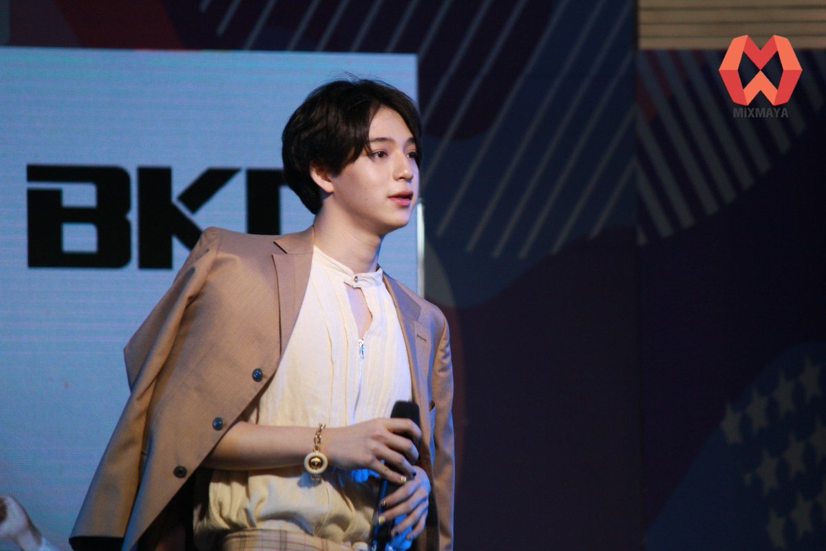 webmixmaya's tweet image. น้องบาสในงาน #idolexchange 

#บาสเด็กอ้วนที่แท้จริง 
#SB5xIdolExchange
#SuperboyxIdolExchange 
#น้อนบาสสู้สู้ 
#bbasjtr 
#ชายในฝันSBFIVE