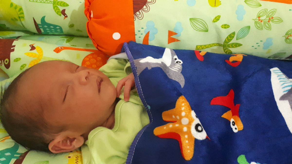 Berasa mimpi.. ada baby boy dikamar aku.. love you Bumi.. selalu sehat, ceria, dan bahagia ya nak.. 

.. Bubu&amp;Baba .. ❤ #lovebumi