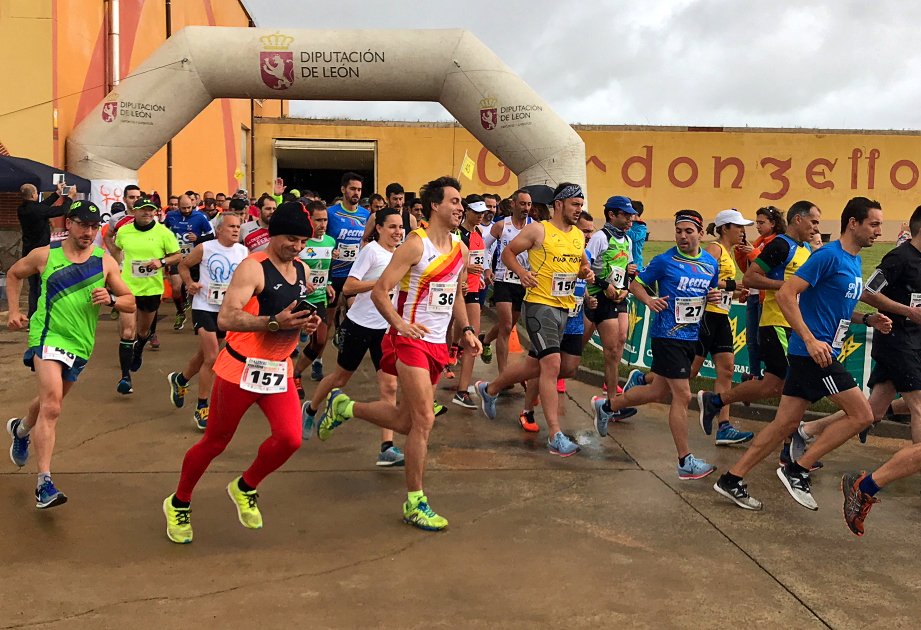 CopaCarreras's tweet photo. Te recordamos que para tomar parte en la COPA DIPUTACIÓN DE LEÓN DE CARRERAS POPULARES es necesario inscribirse previamente. La inscripción, gratuita, consiste en completar con tus datos el formulario que se encuentra en el enlace siguiente y enviarlos https://t.co/UKg2m9Ziyi https://t.co/GJg4BDcEgY