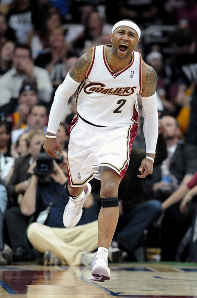 Mo Williams: 2008-09.17.8pts, 3.4rbd, 4.1ast, 0.9stl, 0.1blk. 46.7 FG%, 43.6 3P%, 91.2 FT%.