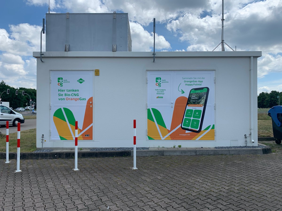 SmartGreenCars's tweet photo. 🚙🍃| OrangeGas marktleider van Duitsland  

OrangeGas heeft 75 stations overgenomen van EWE en is marktleider van Duitsland met in totaal 129 stations. De stations bevinden zich voornamelijk in Noord-Duitsland en rondom Berlijn. 

(foto's van OrangeGas)
#duitsland #Groengas #cng https://t.co/j4AdU9flOM