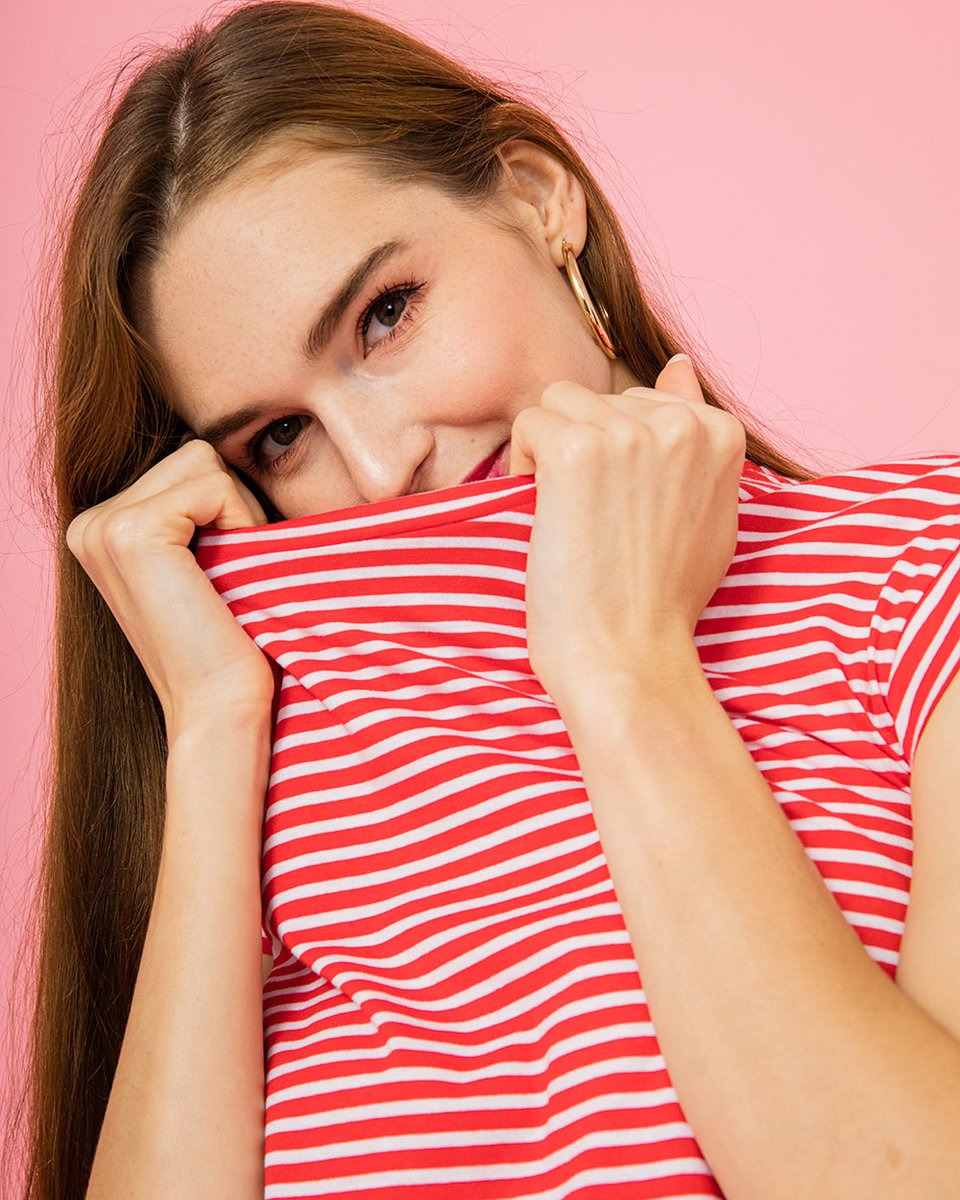 Mycolloseum_com's tweet photo. Hey! Happy Thursday! 🍭
#Mycolloseum #top #tshirt #striped #cute #cutegirl #model #pink #redstripes #fashiontops #oberteil #peekaboo https://t.co/debZx5IwpS